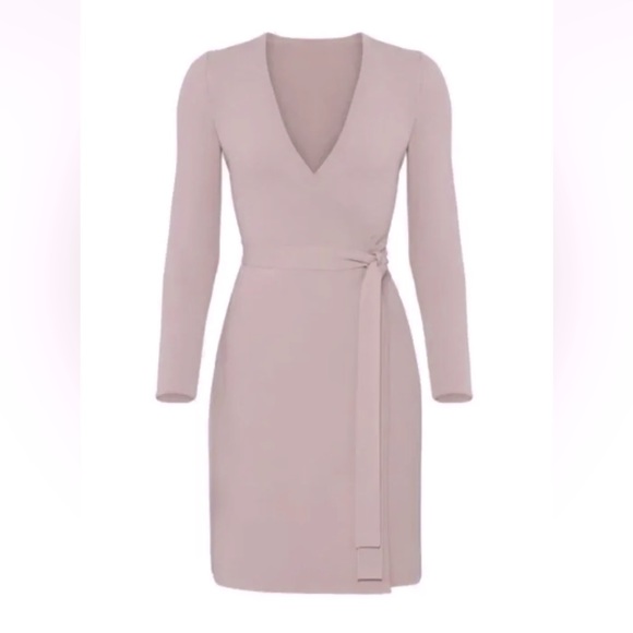 Diane Von Furstenberg Dresses & Skirts - DVF Lavender Wrap Dress Size M